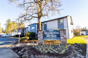 Bonnie Brae Apartments property image